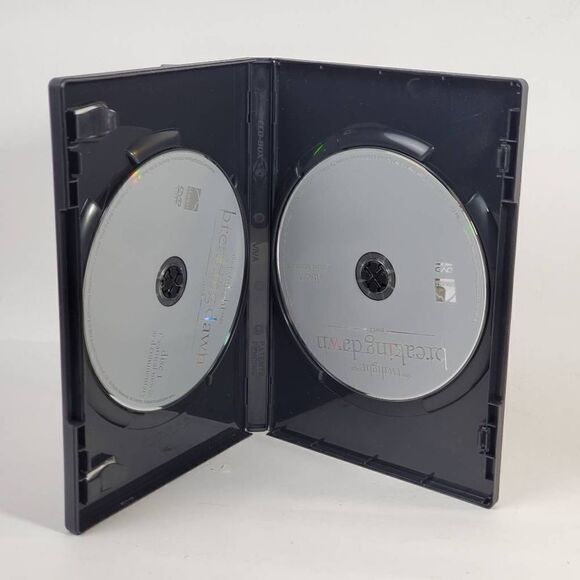 The Twilight Saga: Breaking Dawn part 2 (2012 Film) 2 Disc SE [DVD] - Picture 3 of 4